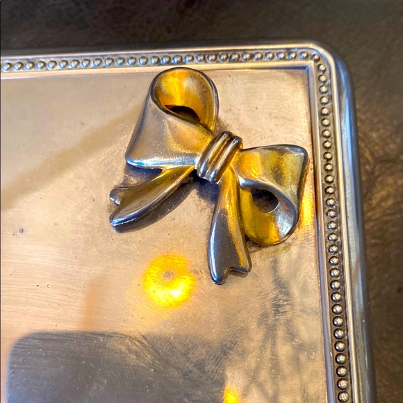 Vintage Silver and Blue Cuff Links Case with Velvet Lining - Picture 4 of 4